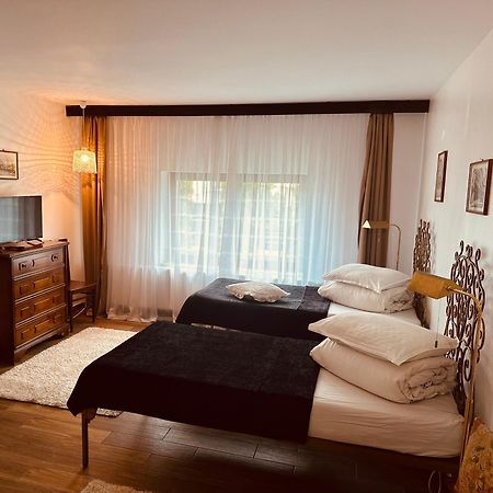 Casa Pisica Noastra Hotel Breaza  Ngoại thất bức ảnh