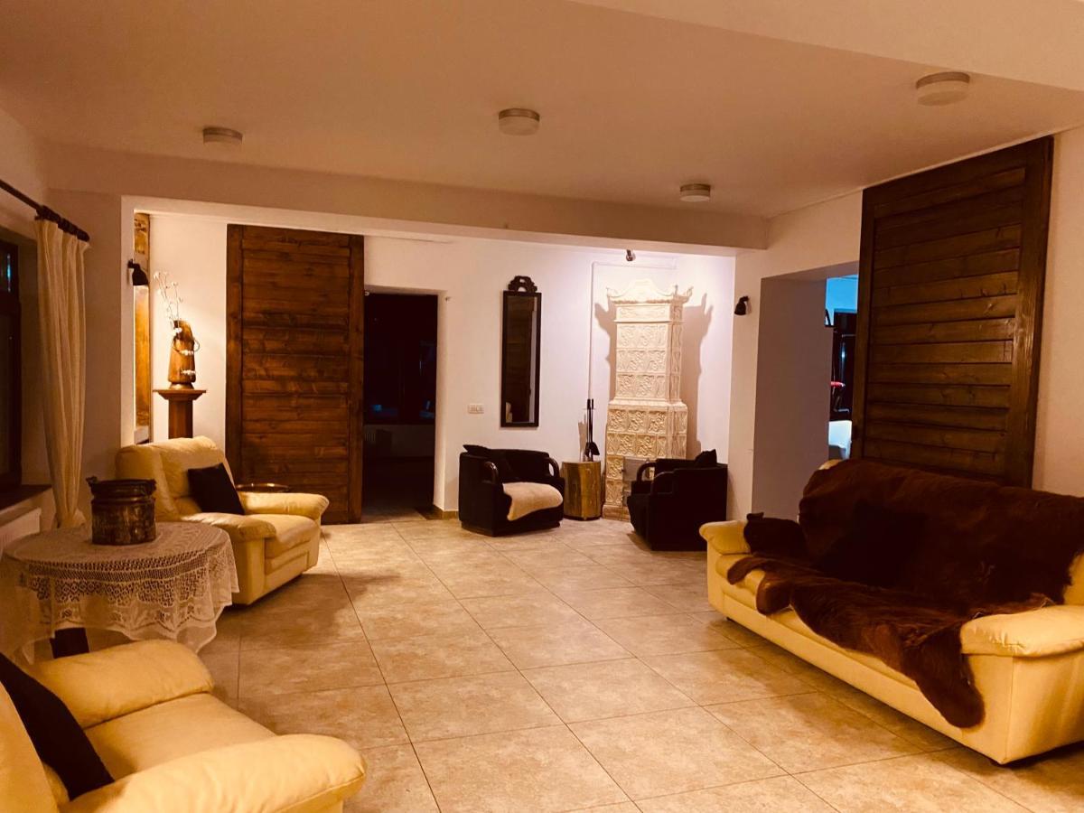 Casa Pisica Noastra Hotel Breaza  Ngoại thất bức ảnh