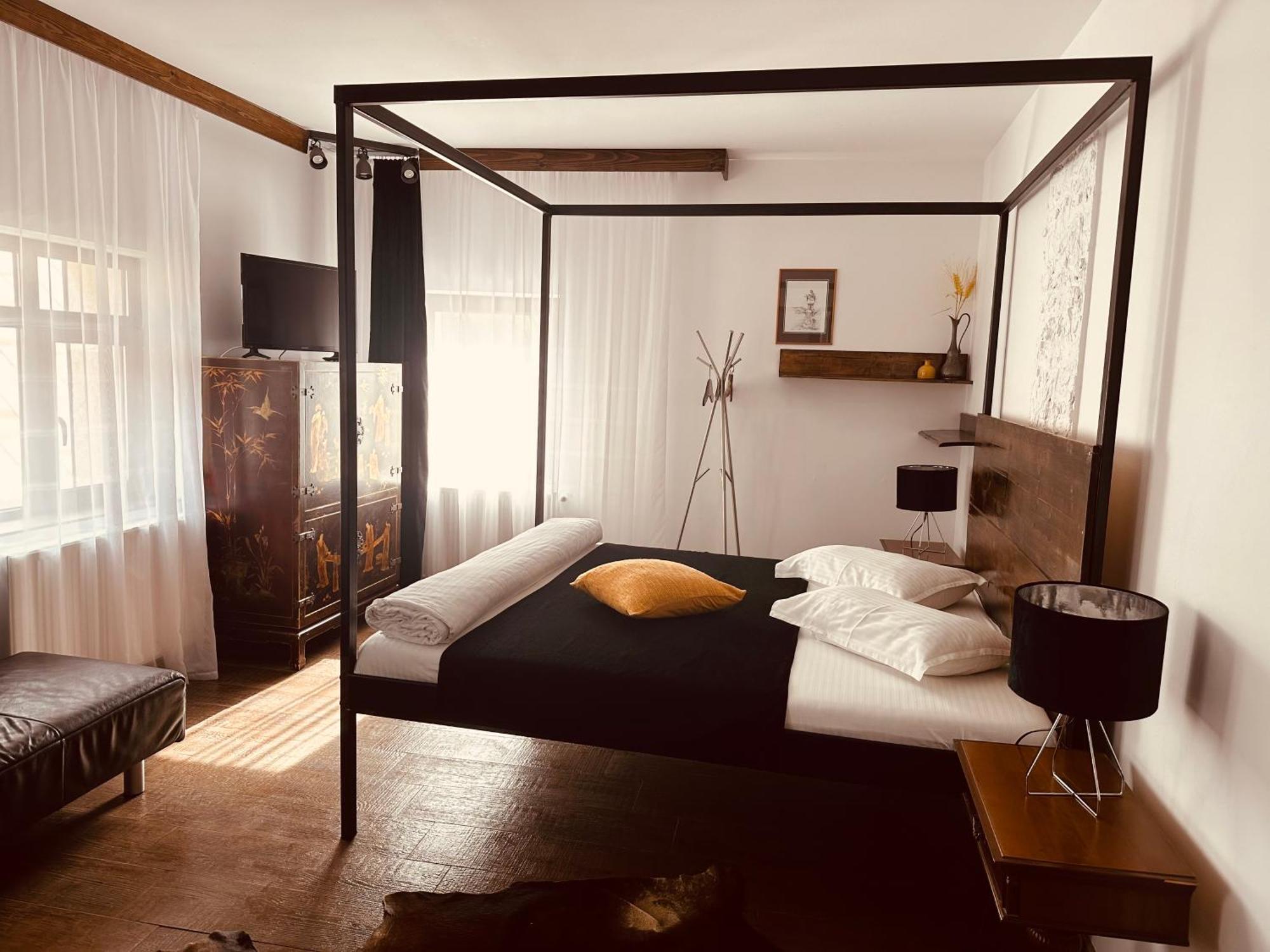Casa Pisica Noastra Hotel Breaza  Ngoại thất bức ảnh